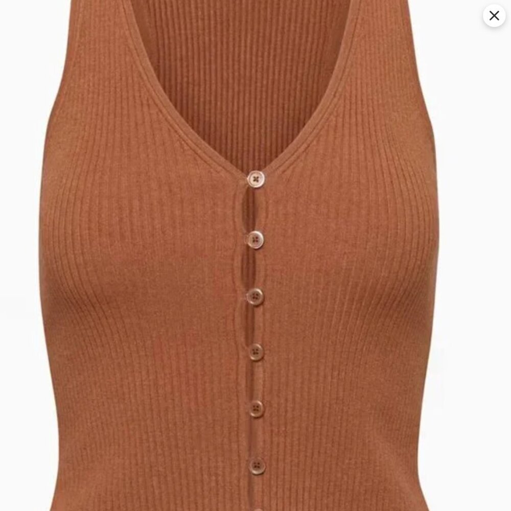 Aritzia Affinity Top Size Medium (Wilfred)